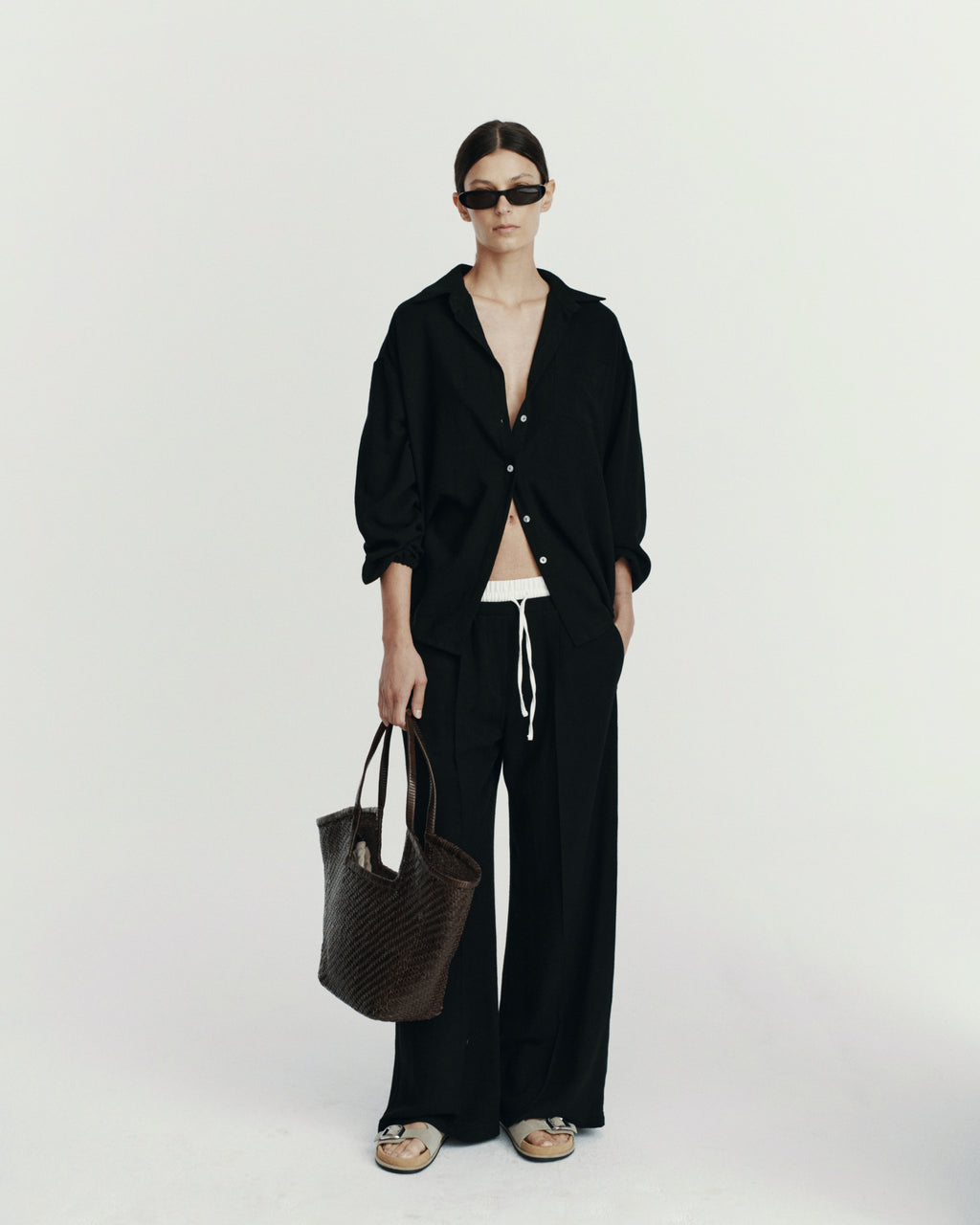 MONS II LINEN BLACK LECOLLET