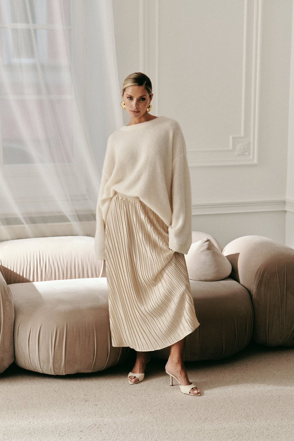 NISHA PLEATS CHAMPAGNE LECOLLET