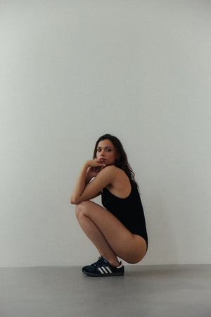 HERA BLACK LeCollet