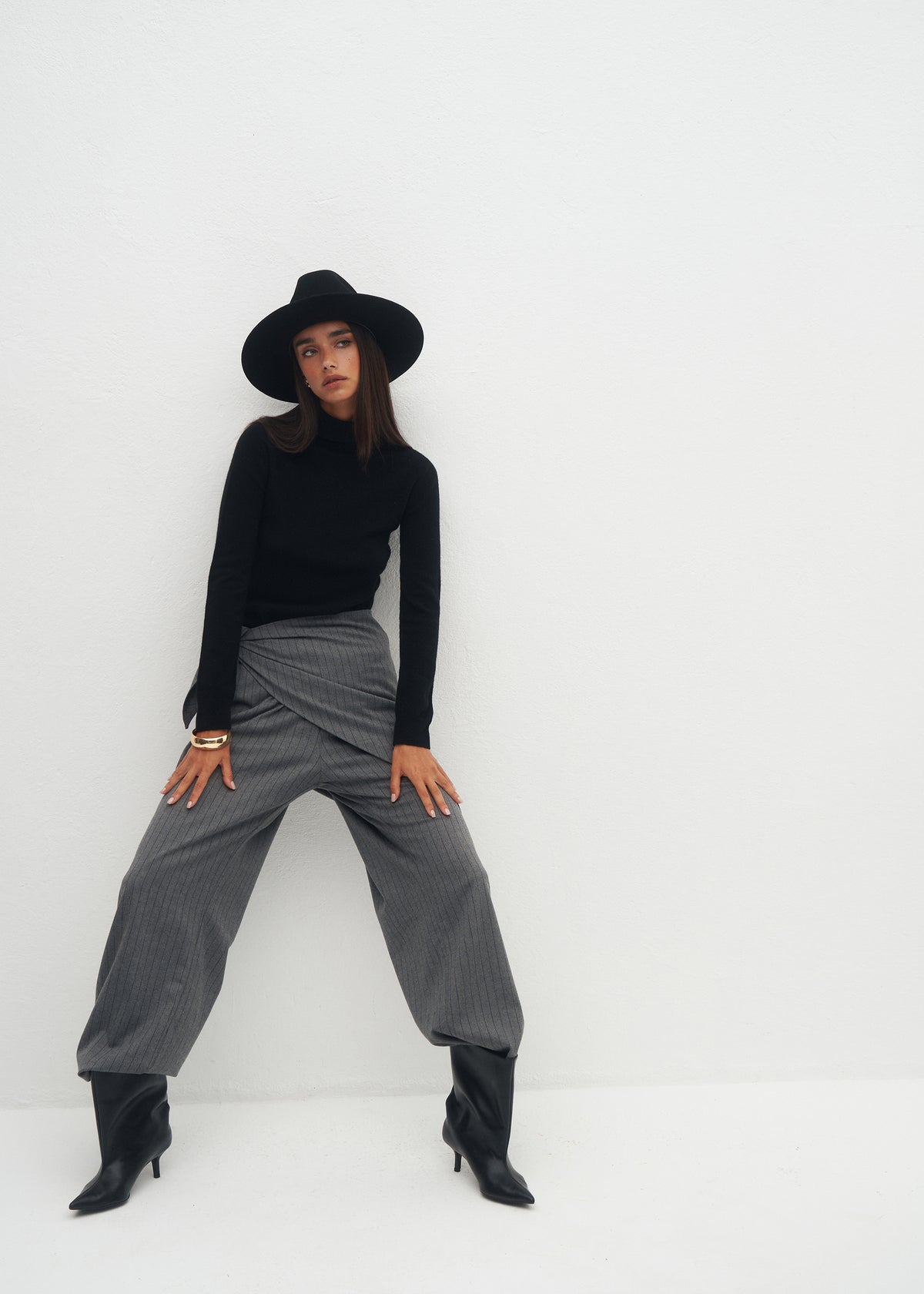 AUSTIN GREY STRIPES TROUSERS WITH SCARF