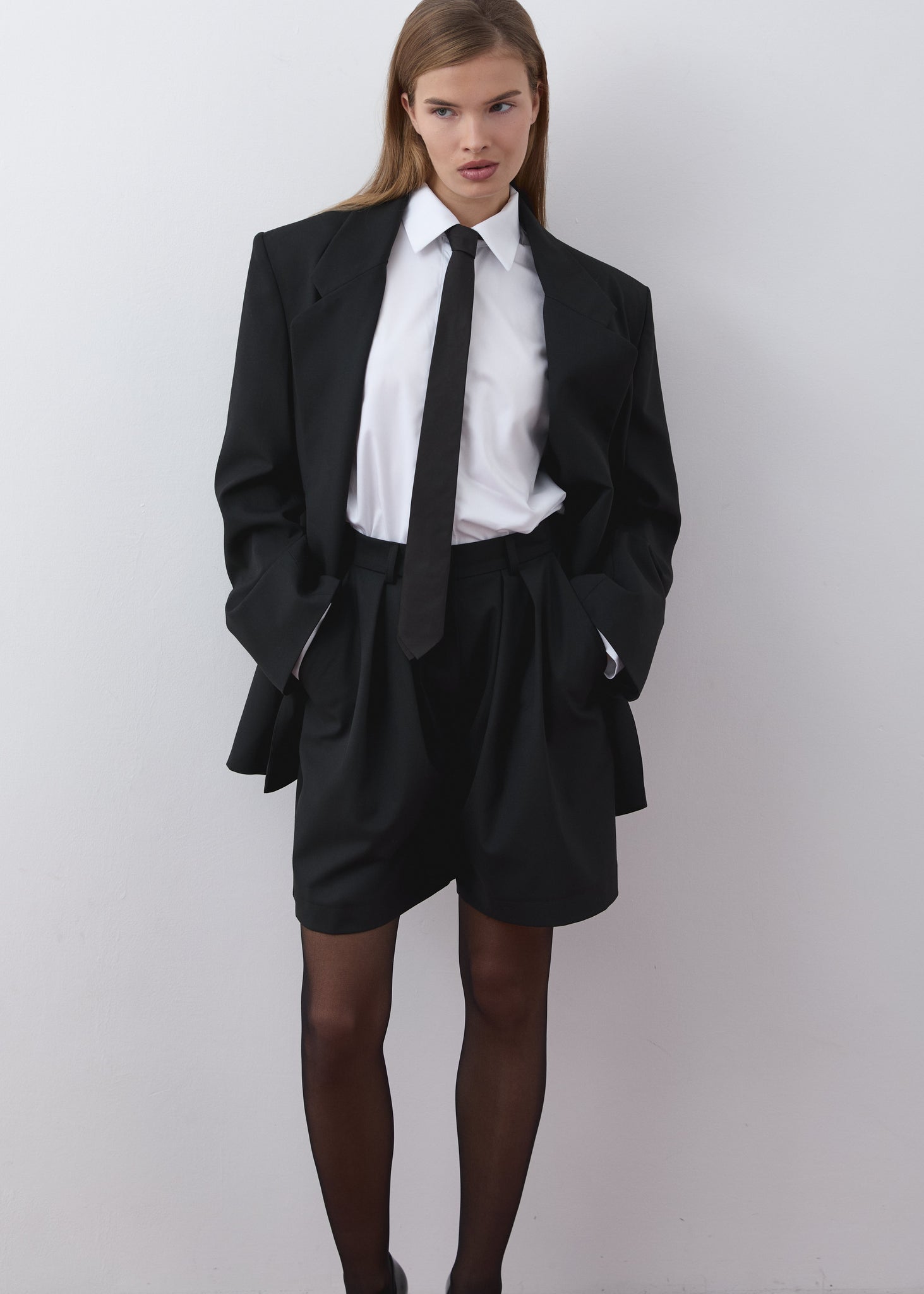 SZORTY DEZO BLACK LECOLLET