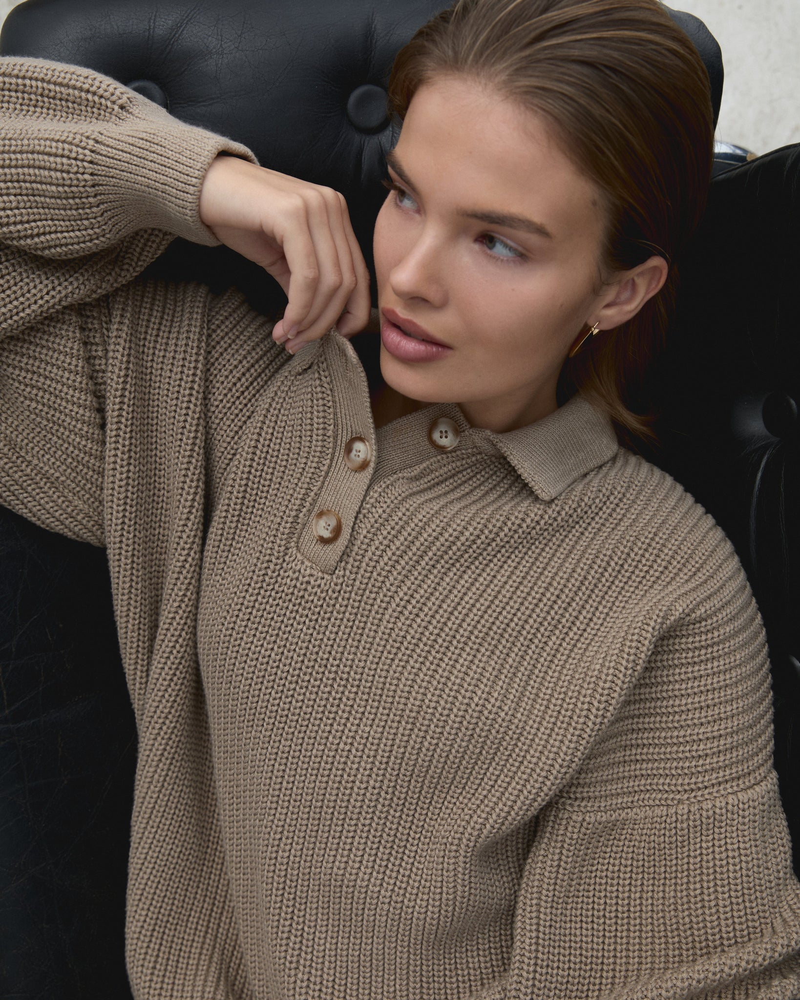 SWETER POLO ZURI TAUPE LECOLLET