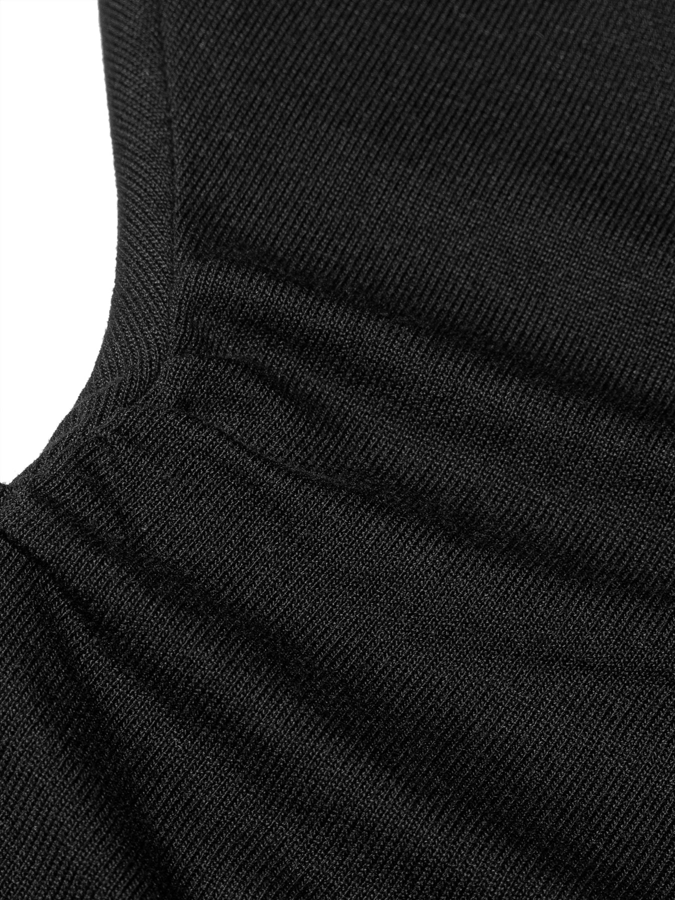 AURI BACKLESS BLACK